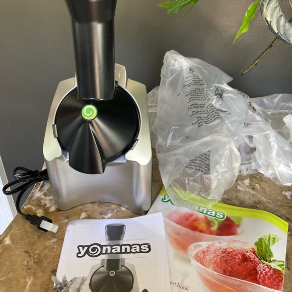 🍌🍌New In Box Classic Yonanas Soft Serve Dessert Maker - Picture 5 of 11